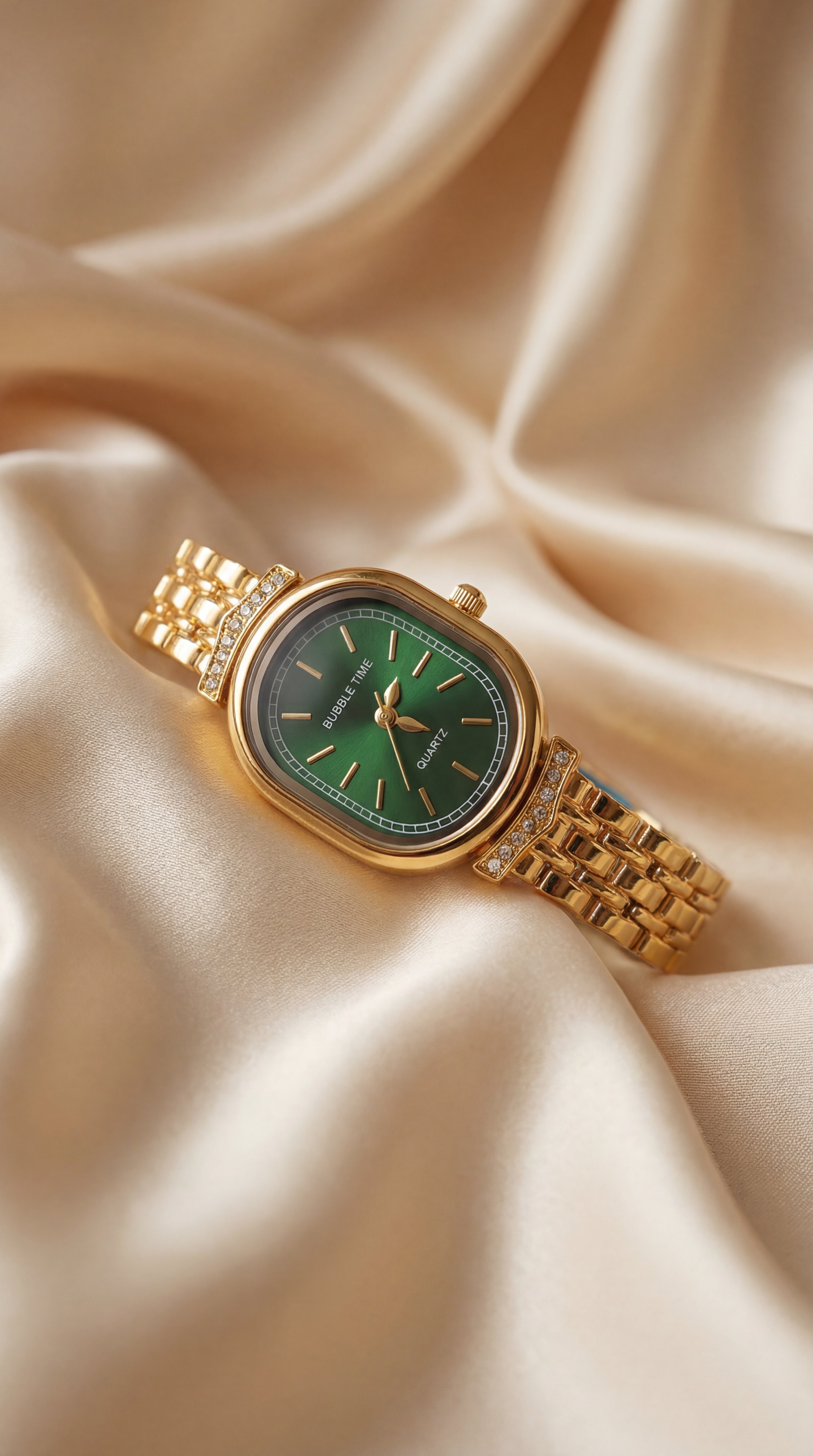 The Emerald Minimalist Women Watch