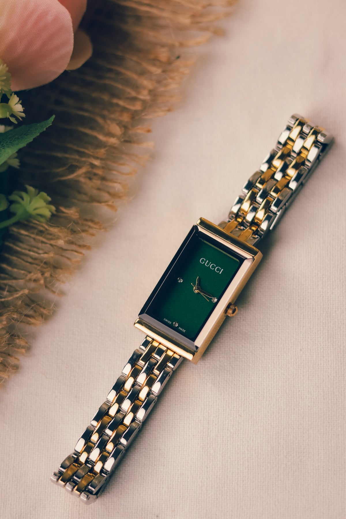 Gucci Evergreen Women Watch