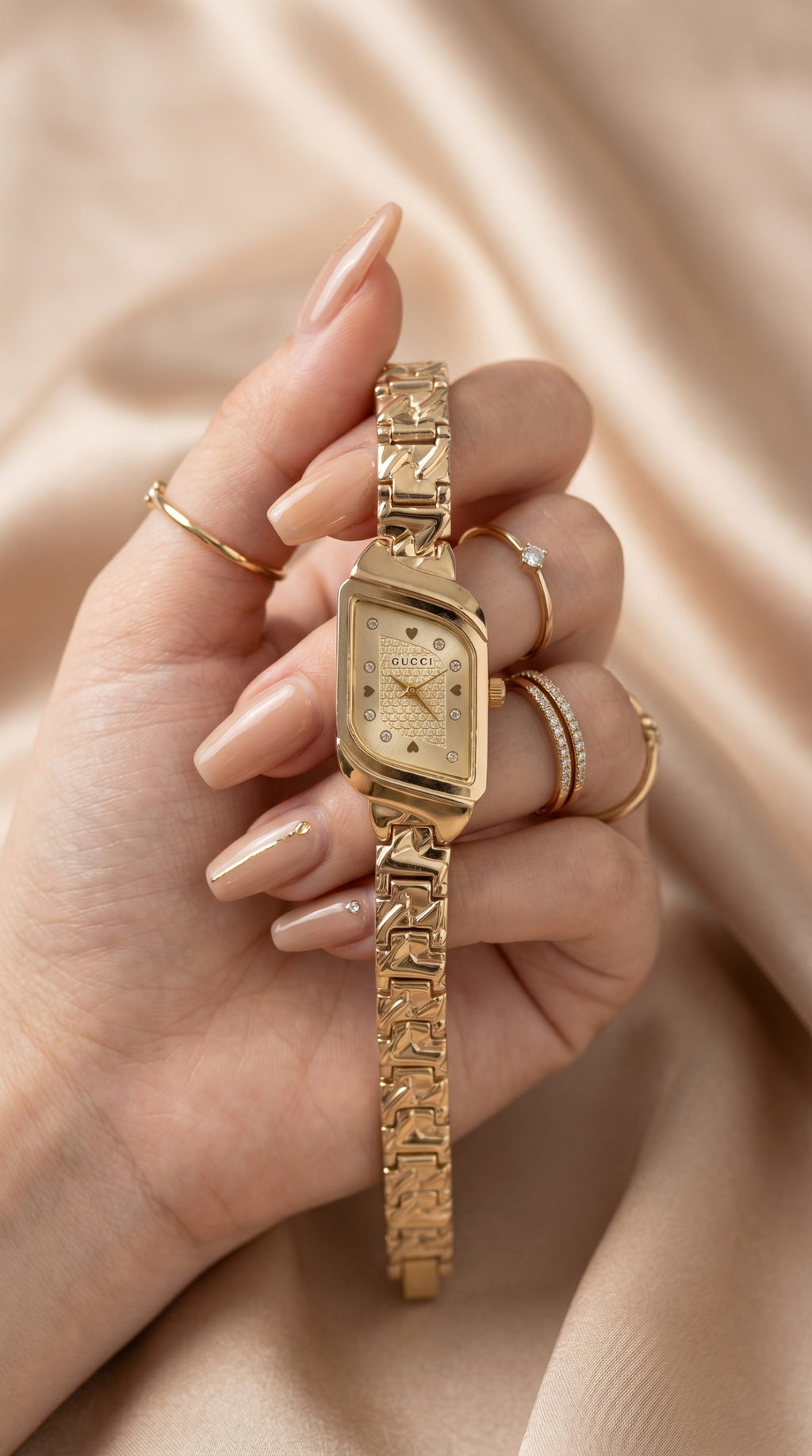 Gucci Whispering Golden Women Watch
