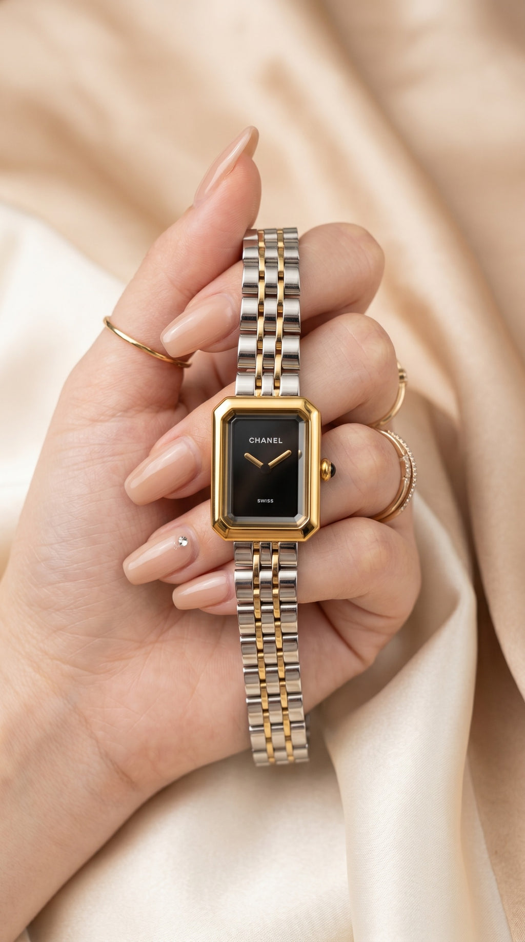 Chanel Iconic Women Watch - Black Dial