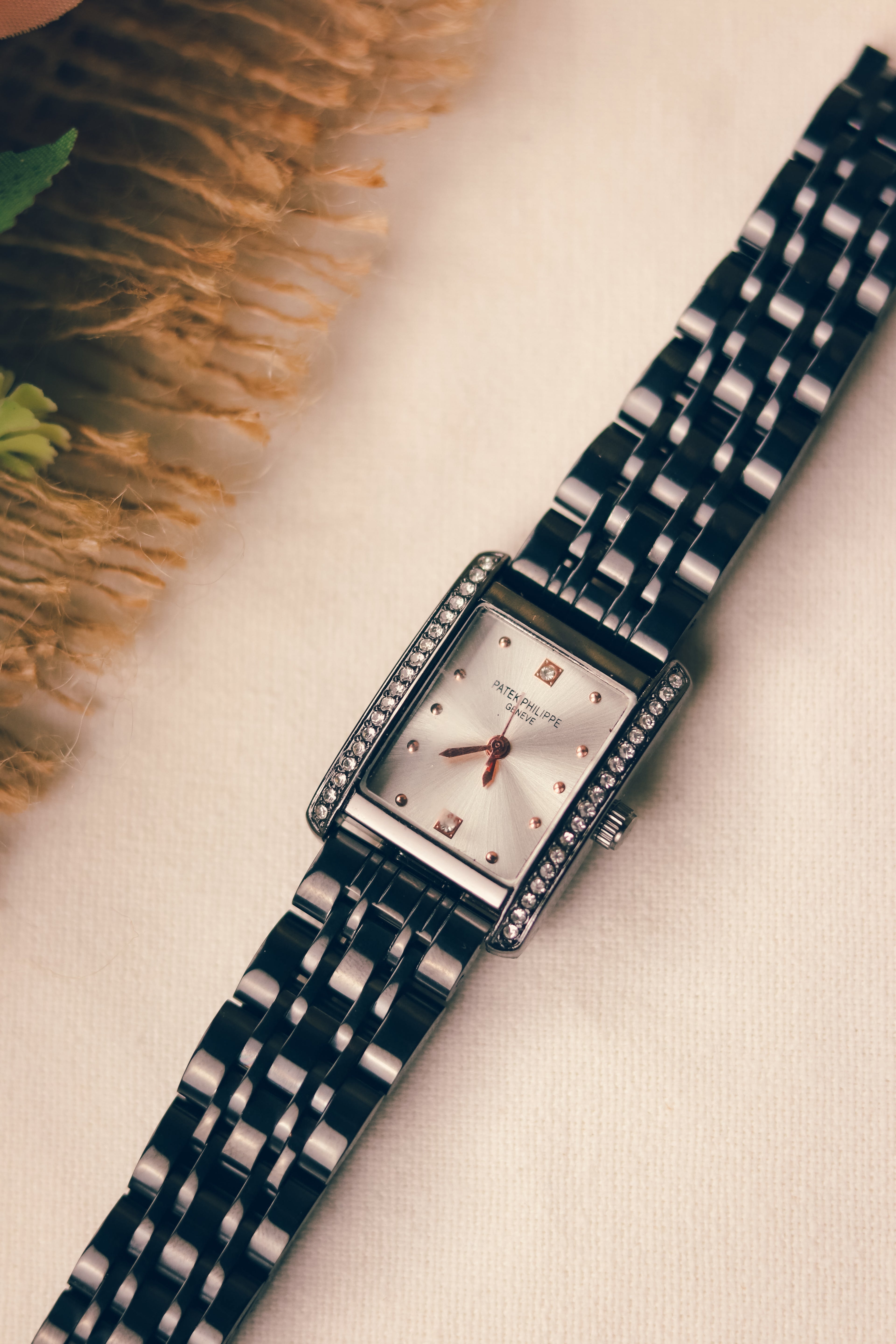 Patek Philippe Diamond Edge Women Watch