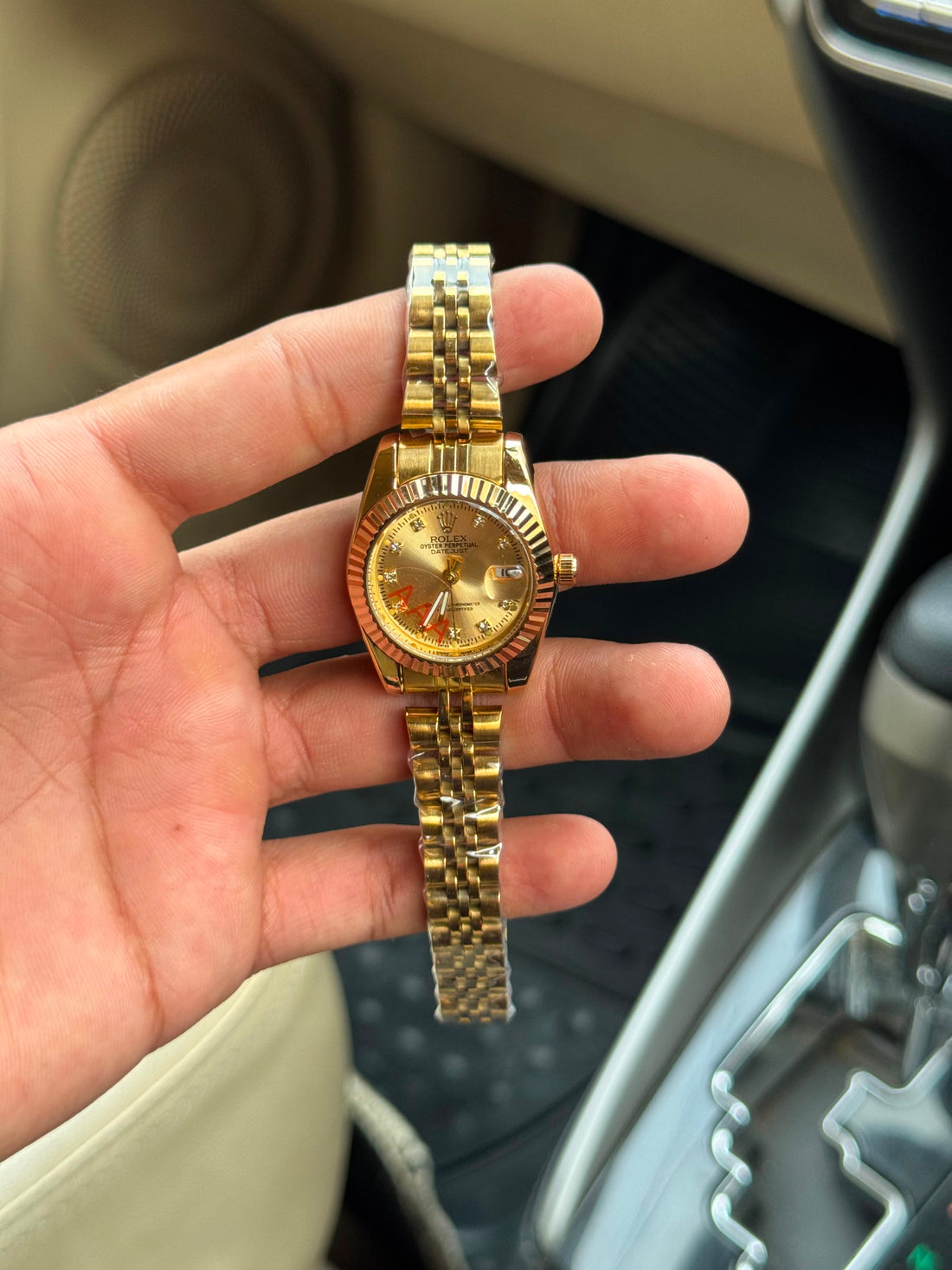 Rolex Date Oyster Golden Dial Women Watch